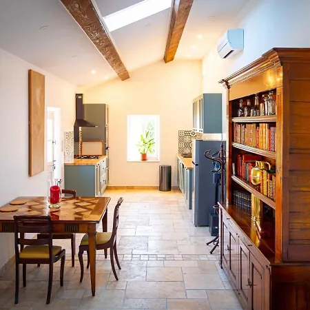 La Vernede Holiday home *