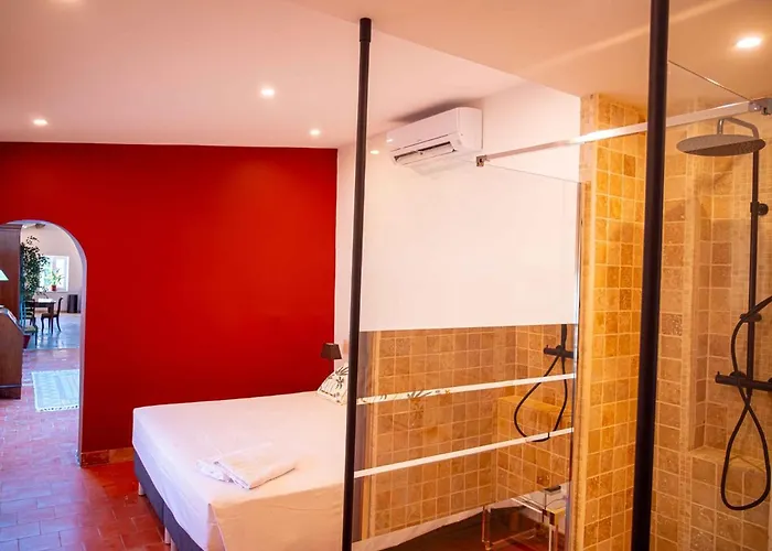 La Vernede Holiday home