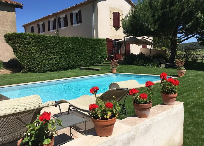 La Vernede Holiday home *